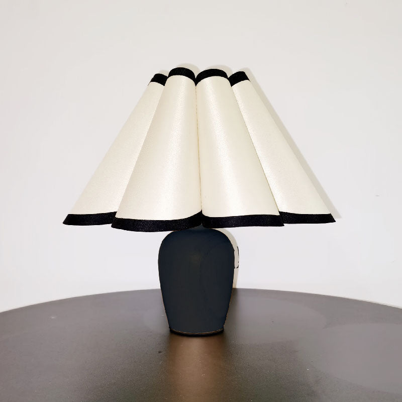 Lampe de Table de nuit en forme de pétale, petite couverture plissée rétro de Style chinois, nouvelle collection