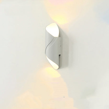 Lámpara de pared impermeable LED para exteriores simple y moderna