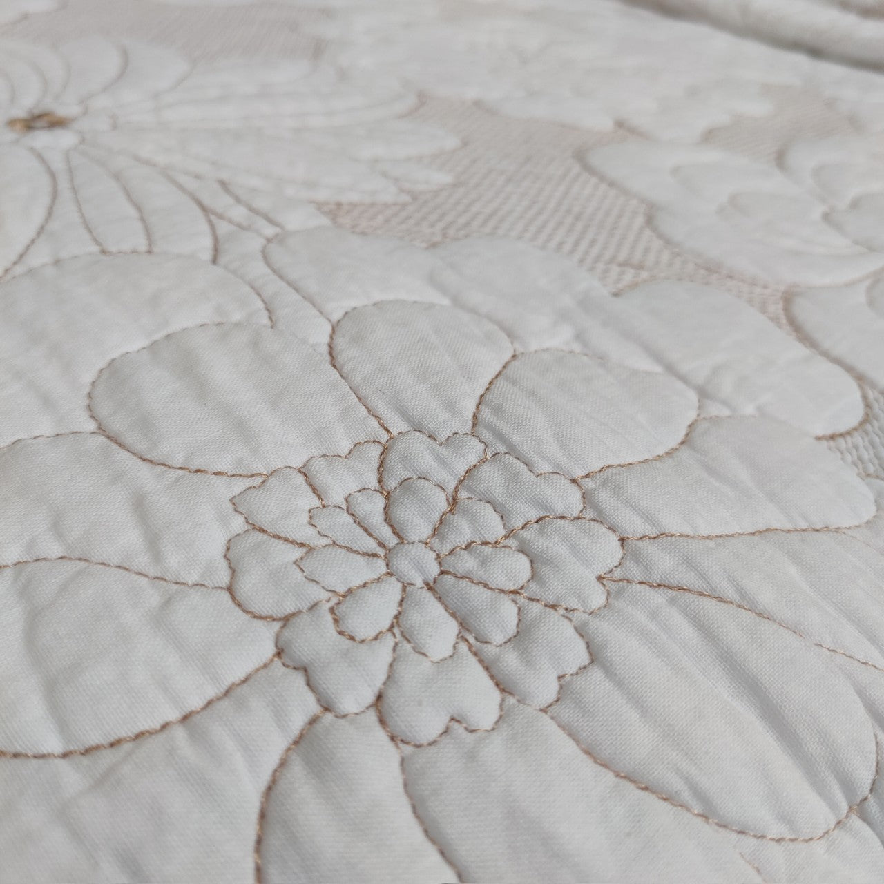 Cotton Thickened Pure White Beige Camellia Embroidery Three-piece Bed Cover Set