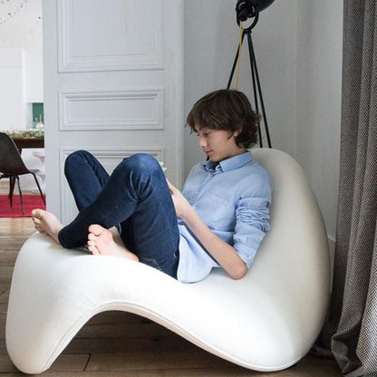 Chaise de loisirs simple et unique à la maison