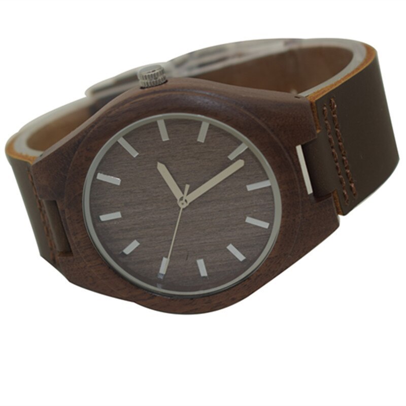 Montres-bracelets en bois de noyer