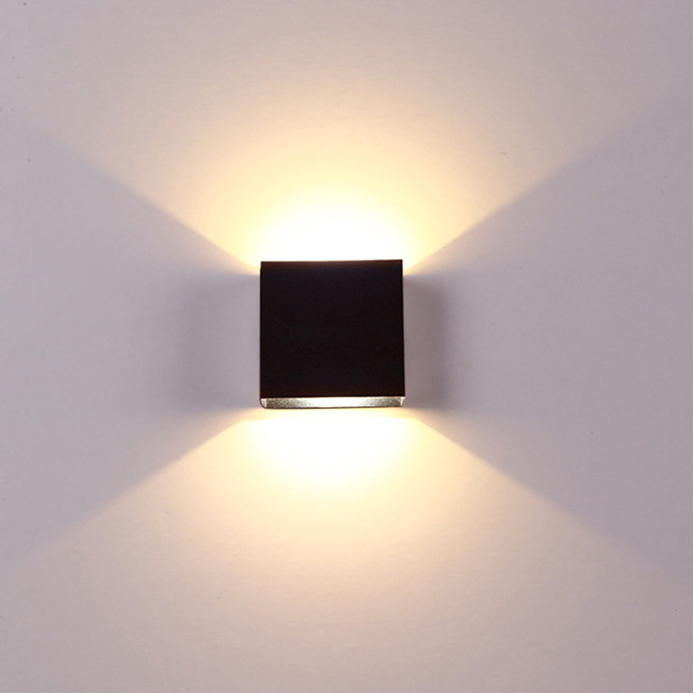 Nordic style wall light