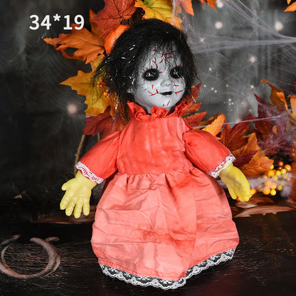 Muñeca caminante con decoración de Halloween