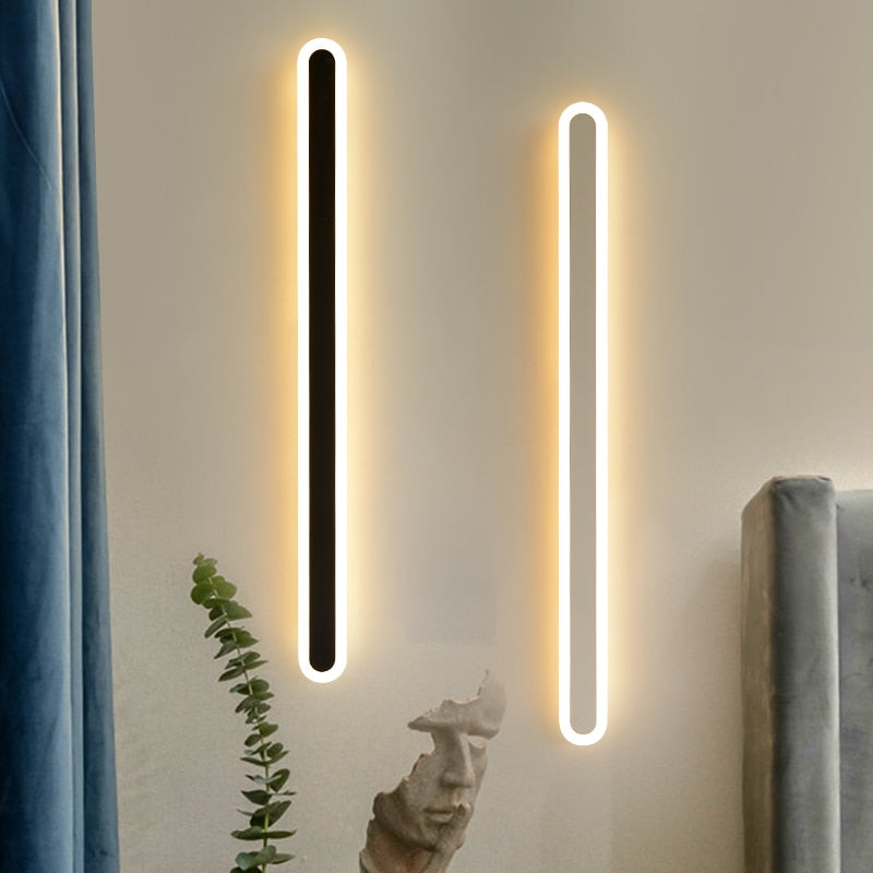 Lámpara de pared de línea LED simple y moderna.