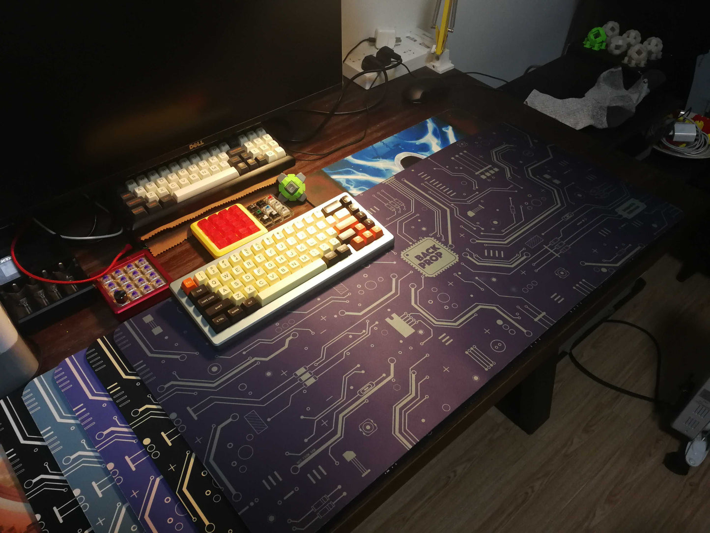 Alfombrilla de mesa personalizada con teclado y ratón