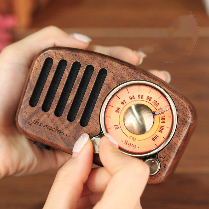 Mini altavoz inalámbrico retro de madera