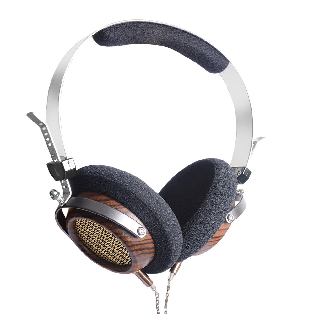 Casque rétro en bois d'olivier ouvert avec moniteur