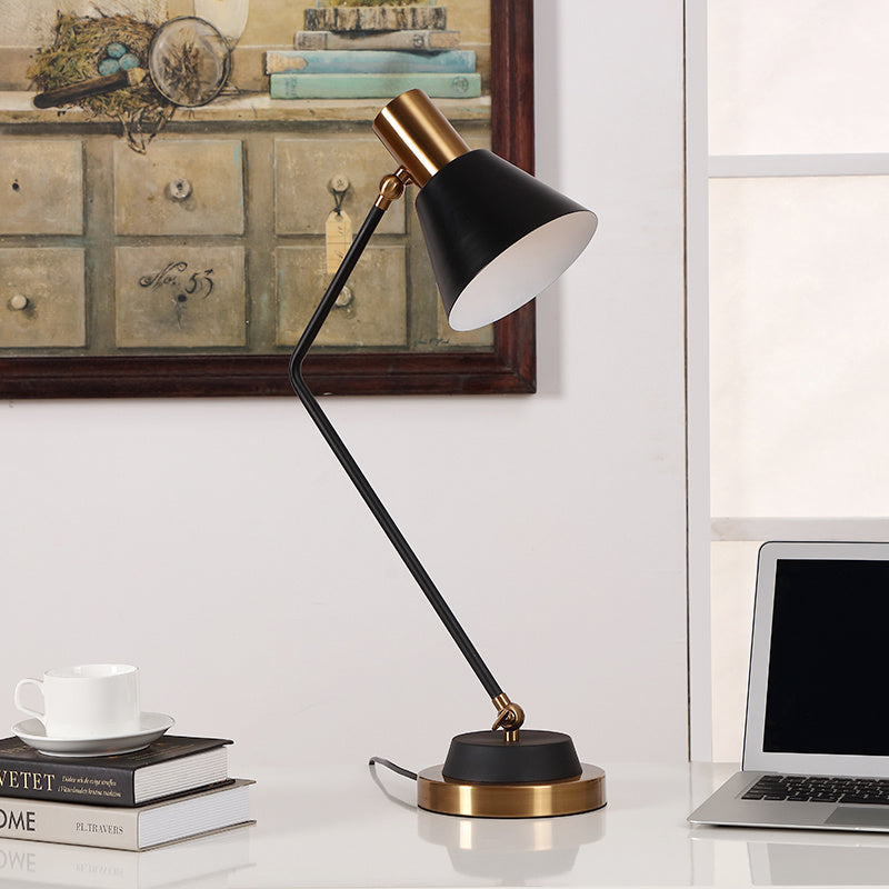 Nordic Table Lamp Bedroom Bedside Lamp LED Creative Simplicity