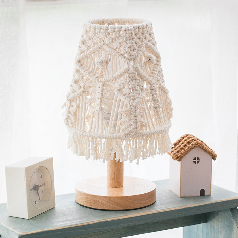 Nordic Modern Hand-woven Small Table Lamp