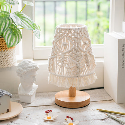 Nordic Modern Hand-woven Small Table Lamp