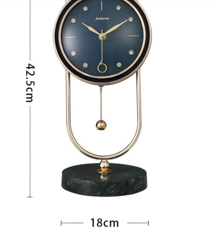 Horloge en métal et marbre pour la maison