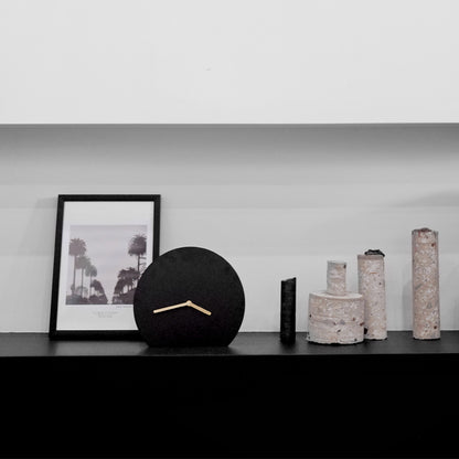 Nordic Minimalist Metal Table Clock