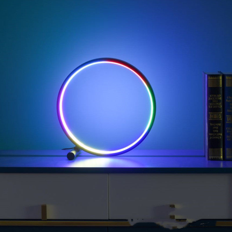 Lámpara de mesa USB simple nórdica Lámpara de atmósfera Rgb Lámpara decorativa LED Personalidad creativa Protección para los ojos Lámpara de noche para dormitorio Fabricante