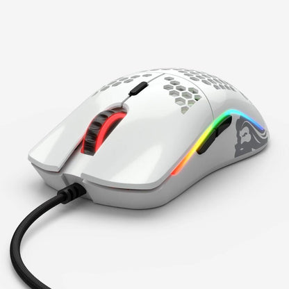 Souris de jeu légère et creuse