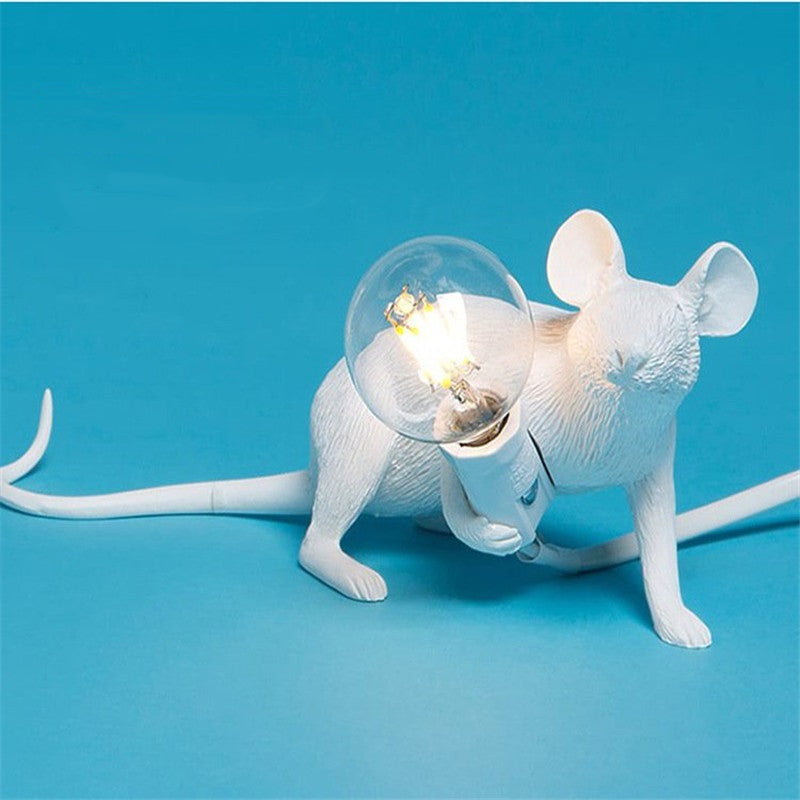 Lampe nordique créative Mini souris Animal salon salle à manger chambre magasin de vêtements personnalisé Protection des yeux cadeau lampe de table en résine