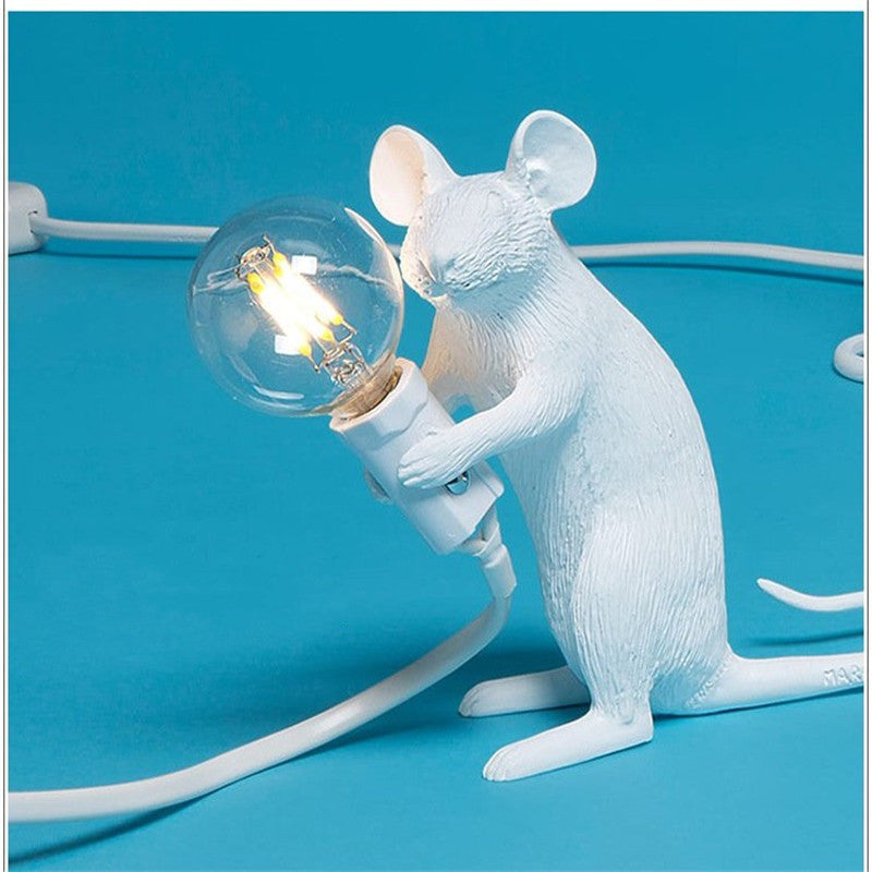 Lampe nordique créative Mini souris Animal salon salle à manger chambre magasin de vêtements personnalisé Protection des yeux cadeau lampe de table en résine