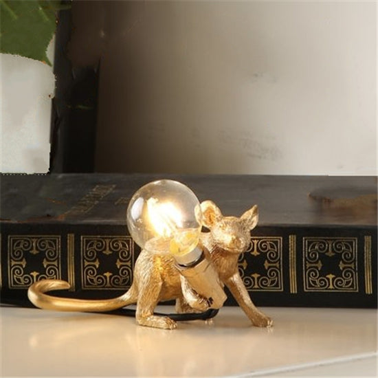 Lampe nordique créative Mini souris Animal salon salle à manger chambre magasin de vêtements personnalisé Protection des yeux cadeau lampe de table en résine