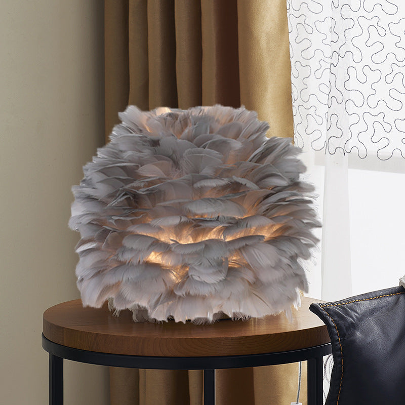 Lampe de Table en plumes, lampe de chevet de chambre à coucher, de luxe, créative, chaleureuse et romantique, pour chambre d'enfant, chambre d'enfant, salon nordique