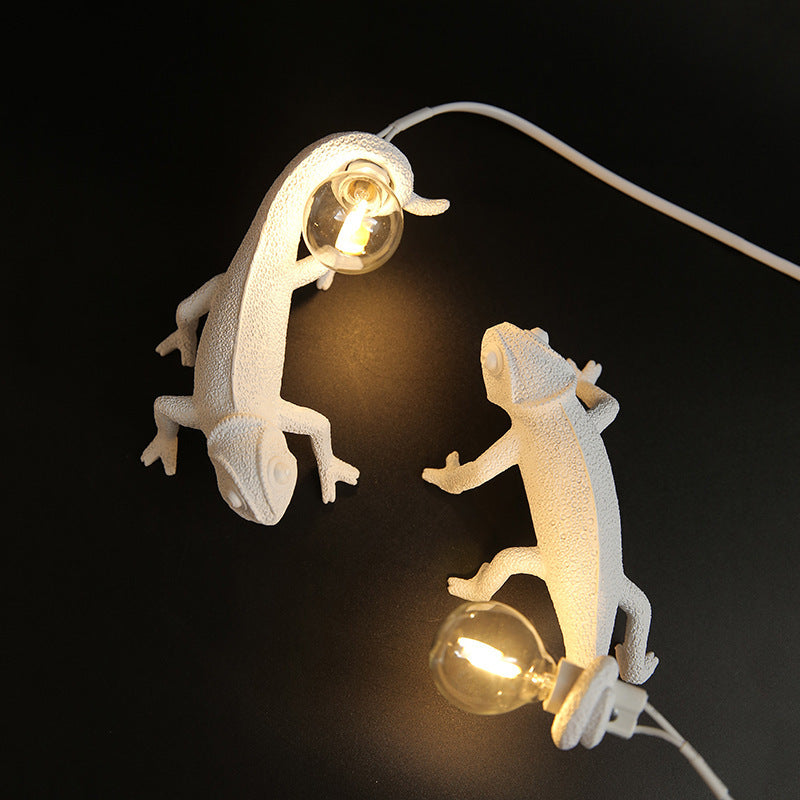 Nordic Chameleon Table Lamp Living Room Bedroom Resin Creative Animal Decoration Wall Lamp