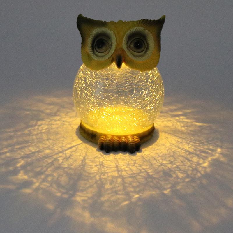 Porche extérieur de lumière solaire en forme de hibou à LED