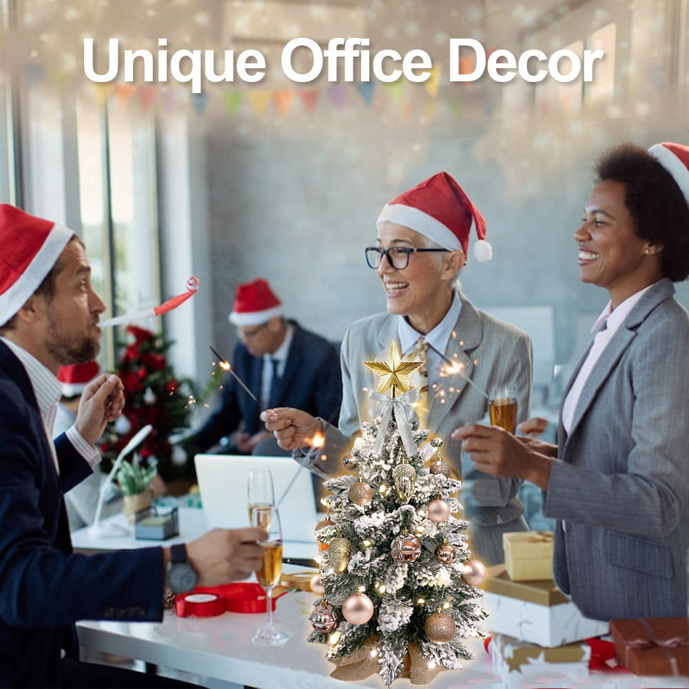 Mini sapin de Noël de 2 pieds avec petite décoration de Noël artificielle légère avec neige floquée, décor exquis et ornements de Noël pour dessus de table pour la maison et le bureau