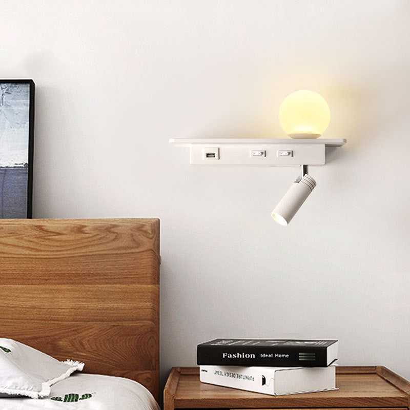 Lampe de chevet avec étagère pour port USB