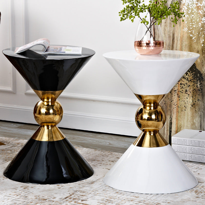 Table d'appoint de style de luxe léger post-moderne Mini canapé d'angle amovible américain noir et blanc Nouvelle table d'angle en acier inoxydable de style chinois