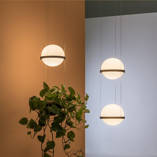 Petites lampes suspendues de chevet simples et créatives adaptées à l'allée