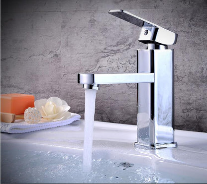 Robinet d'eau chaude et froide pour lavabo entièrement en cuivre