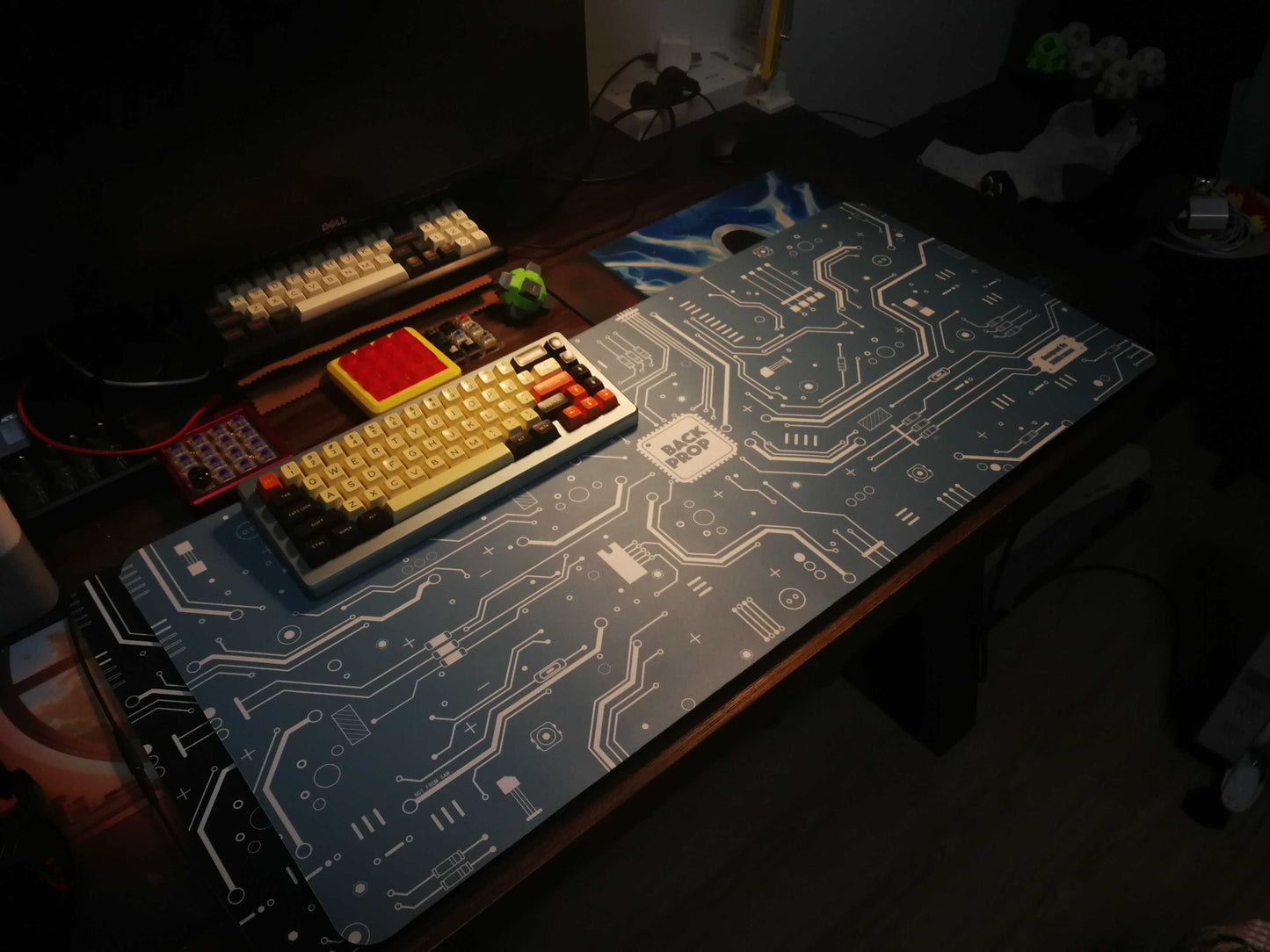 Alfombrilla de mesa personalizada con teclado y ratón