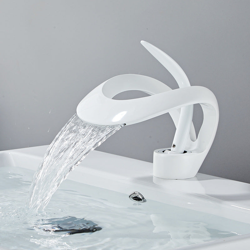 Robinet de lavabo cascade de personnalité créative chaud et froid