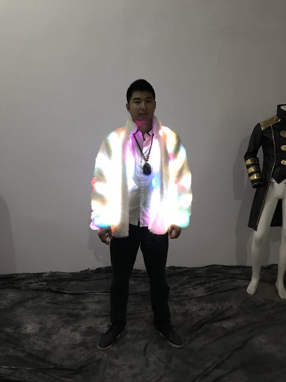 Chaqueta con luces LED de colores para Halloween