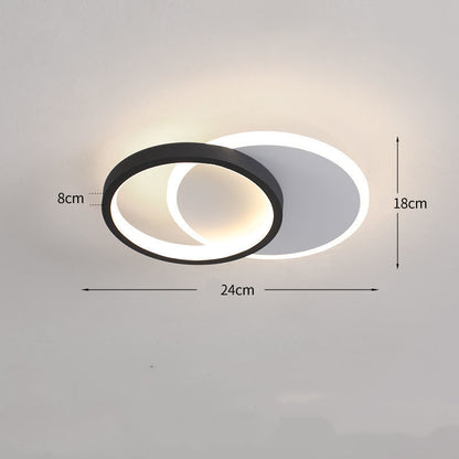 Lumières d'allée de couloir nordique simples et modernes