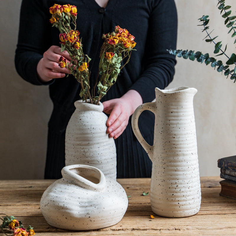 Vase en céramique pour décoration d'intérieur