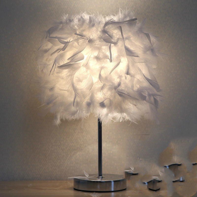 Veilleuse girly mignonne pour chambre à coucher en plumes