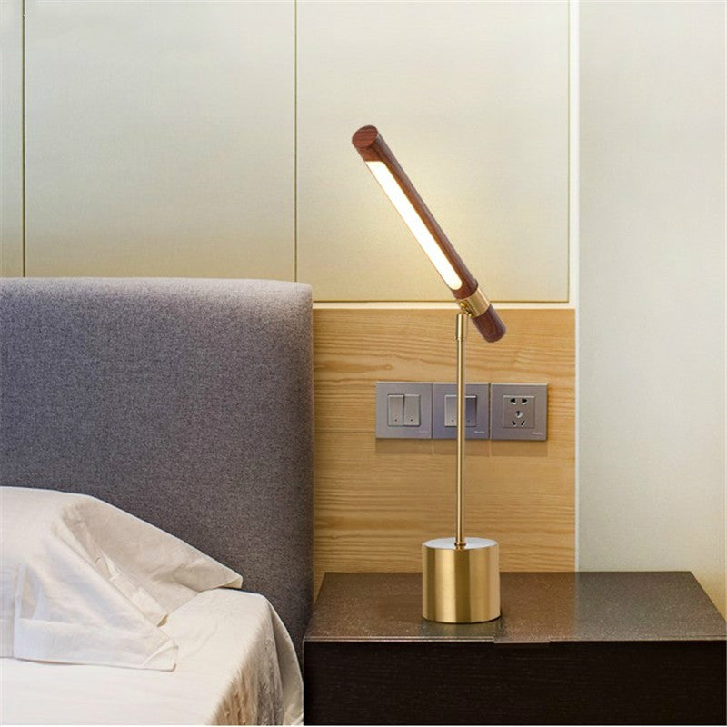 Individual wood grain table lamp