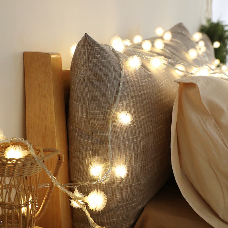 Guirlande de rideau sur la fenêtre, décorations de noël, guirlande lumineuse