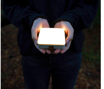 Chargement LED lumineux pour les lumières de camping en plein air