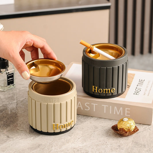 Light Luxury Windproof Funnel Ashtray With Lid