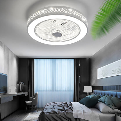 Ventilateur et lustre invisibles à LED dans le salon, la chambre et la salle à manger