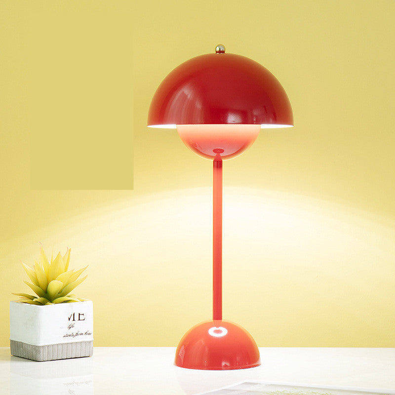 Creative Nordic Simple Bud Table Lamp