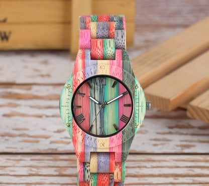 Montre colorée de couple de sculpture sur bois de bambou