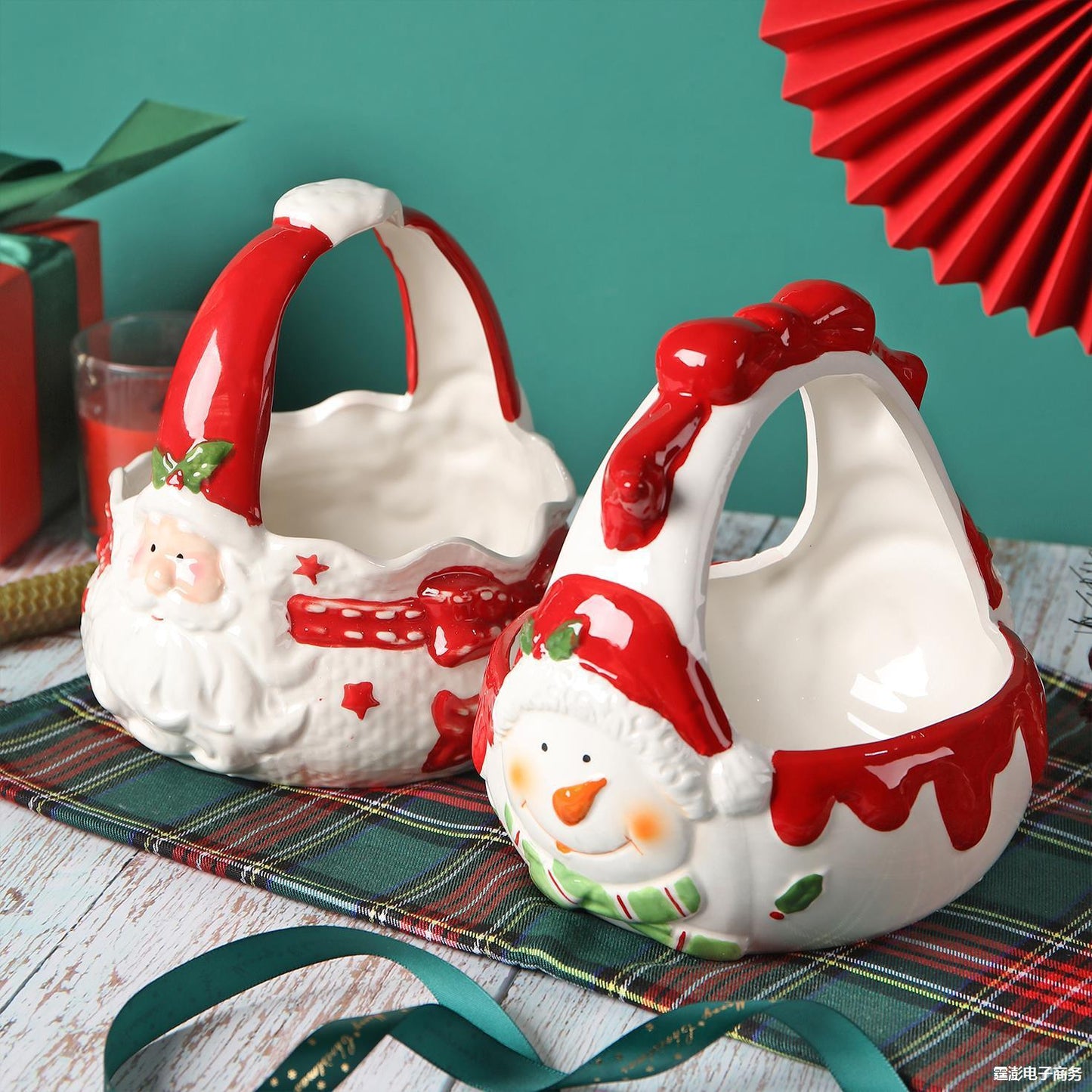 Three-dimensional Hand-painted Santa Claus Ceramic Basket