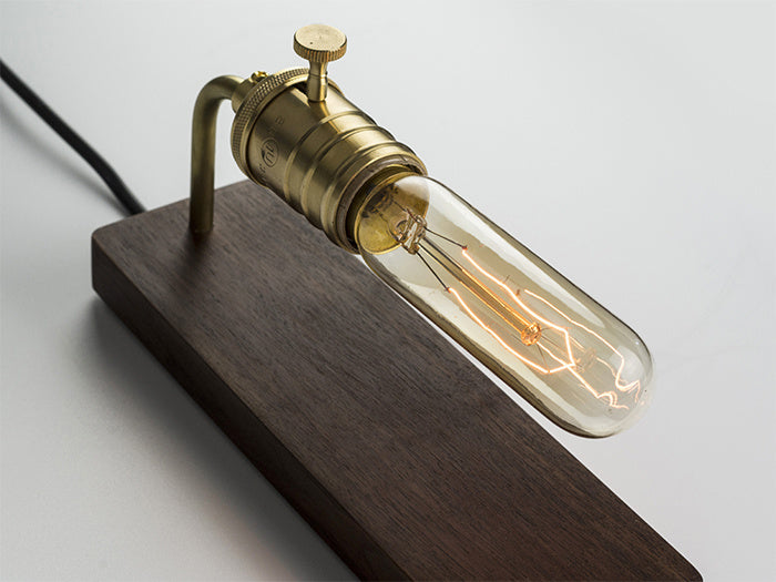 Lampe de table de chevet vintage en bois massif et laiton