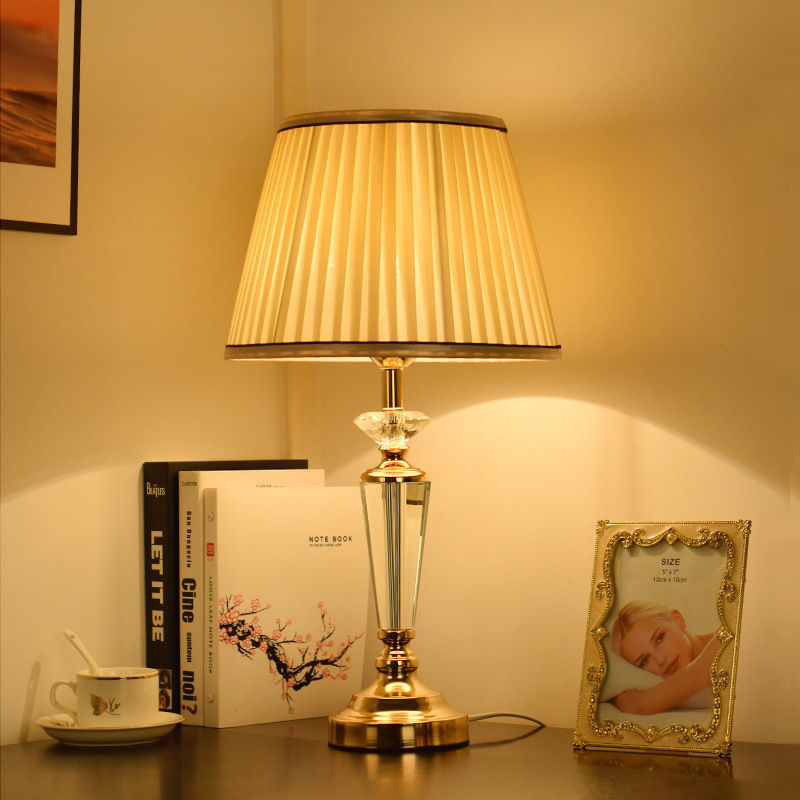 Lampe de table en cristalLampe de chevet de bureau LED Maison moderne