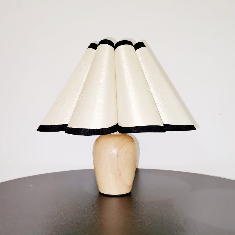 Lampe de Table de nuit en forme de pétale, petite couverture plissée rétro de Style chinois, nouvelle collection