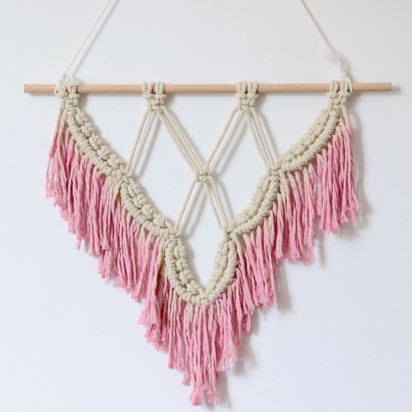 Decoración colgante de pared de macramé estilo boho