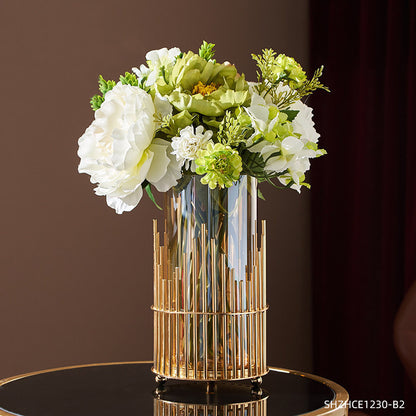 Florero de metal, decoración, arreglo floral, gabinete de vino, gabinete de porche, mesa de comedor, flor de vidrio