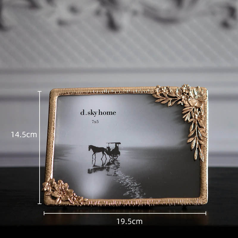 Modern Light Luxury Alloy Home Textile Home Decoration Art Photo Frame