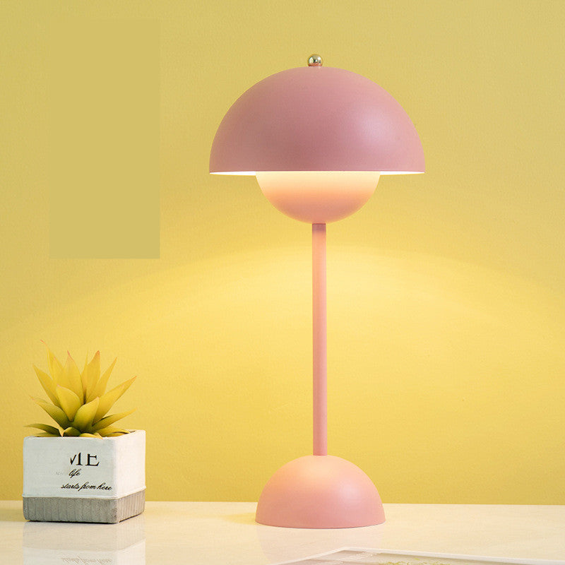 Creative Nordic Simple Bud Table Lamp